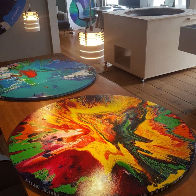 Berlin: Create Your Own Spin Painting at Jans Echternacht - Who will enjoy this most