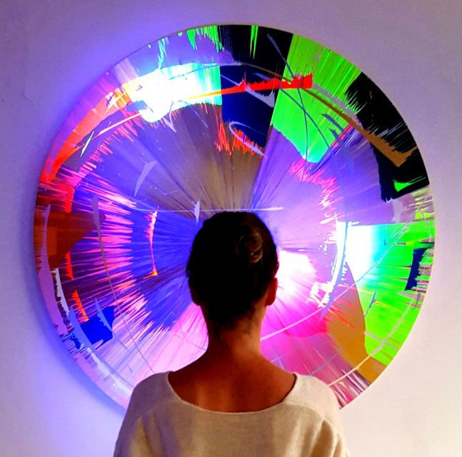 Berlin: Create Your Own Spin Painting at Jans Echternacht - What happens during the one-hour session
