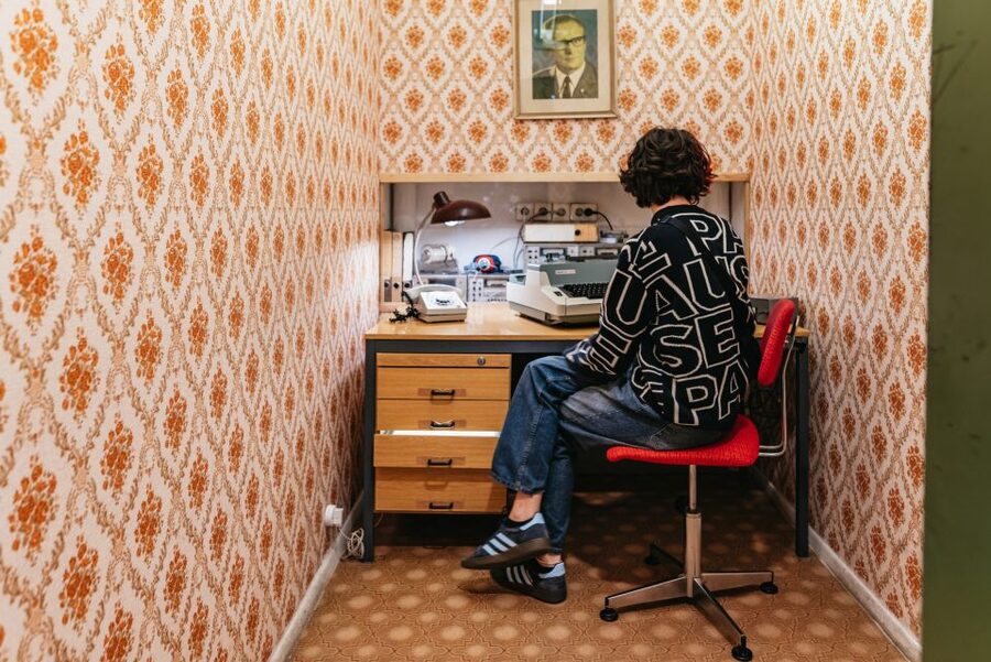 Berlin: DDR Museum Tickets - Walk through a reconstructed DDR apartment
