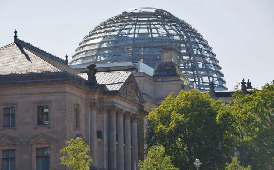 Berlin: Dinner Cruise on the Spree with Prosecco - How good is the food?