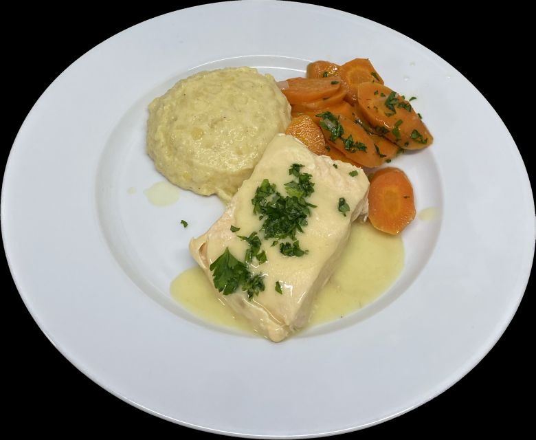 Berlin: Dinner Cruise on the Spree with Prosecco - Who should book this Spree dinner cruise?