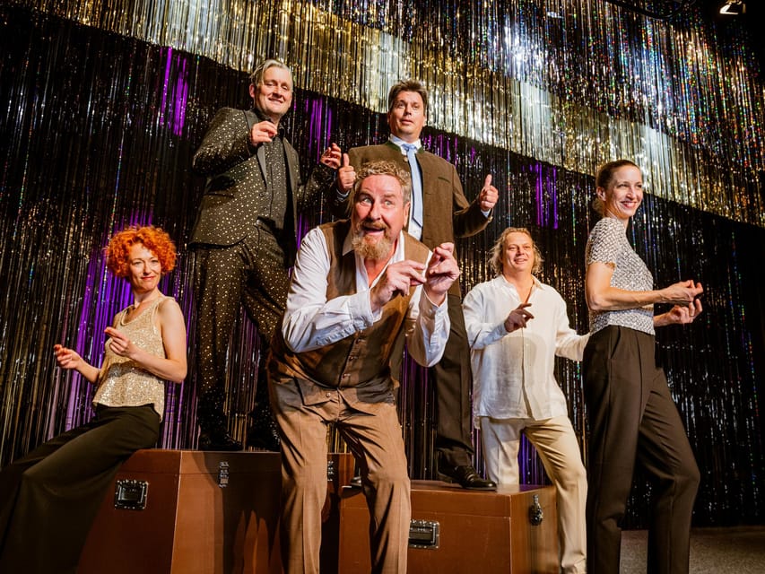 Berlin: DISTEL - The capital cabaret - The opening: quick wit and a changing program
