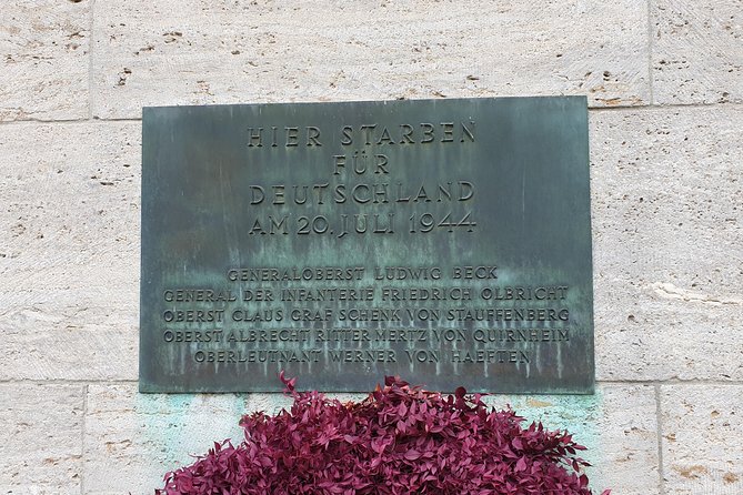 Berlin during Nazism - Tour in Italian - Anhalter Bahnhof and the reality of deportation