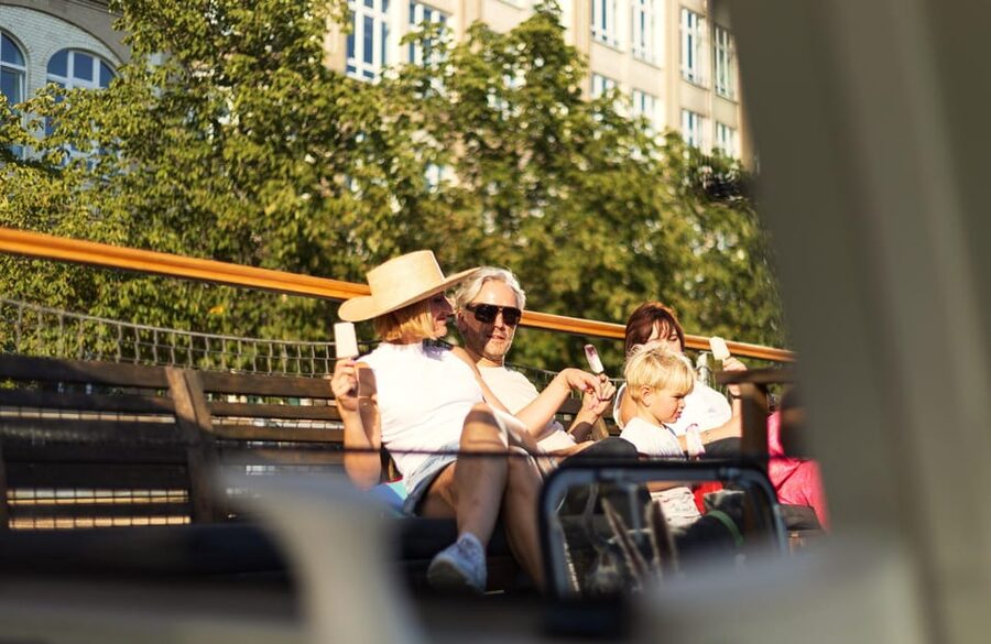 Berlin: Evening Boat Cruise – Romance & Moonlight - Who will enjoy this cruise most?