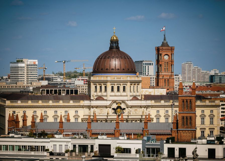 Berlin: Französischer Dom 360° Panorama & Crémant to go - How the ticket and crémant work