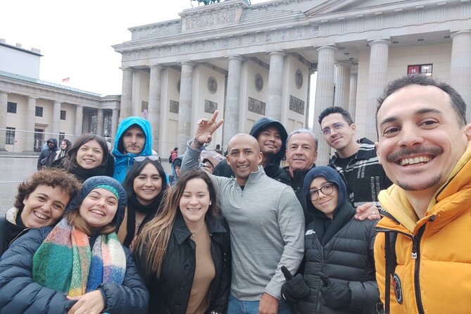 BERLIN FULL in 3.5h (Guide + Headphones) - Checkpoint Charlie and the divided city