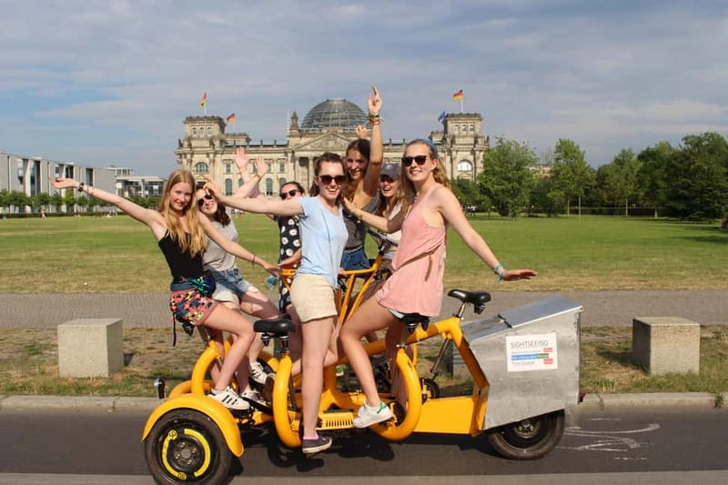 Berlin: Fun Private Guided Sightseeing Tours with Teambikes - Checkpoint Charlie and Friedrichstraße