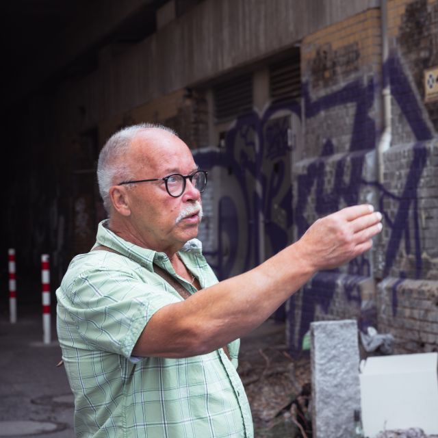 Berlin: GDR witness tour in small group - What the tour can teach you about ordinary GDR life