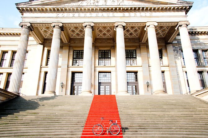 Berlin: Guided Private Bike Tour to Explore the Highlights - Nikolaiviertel and the beginnings of Berlin