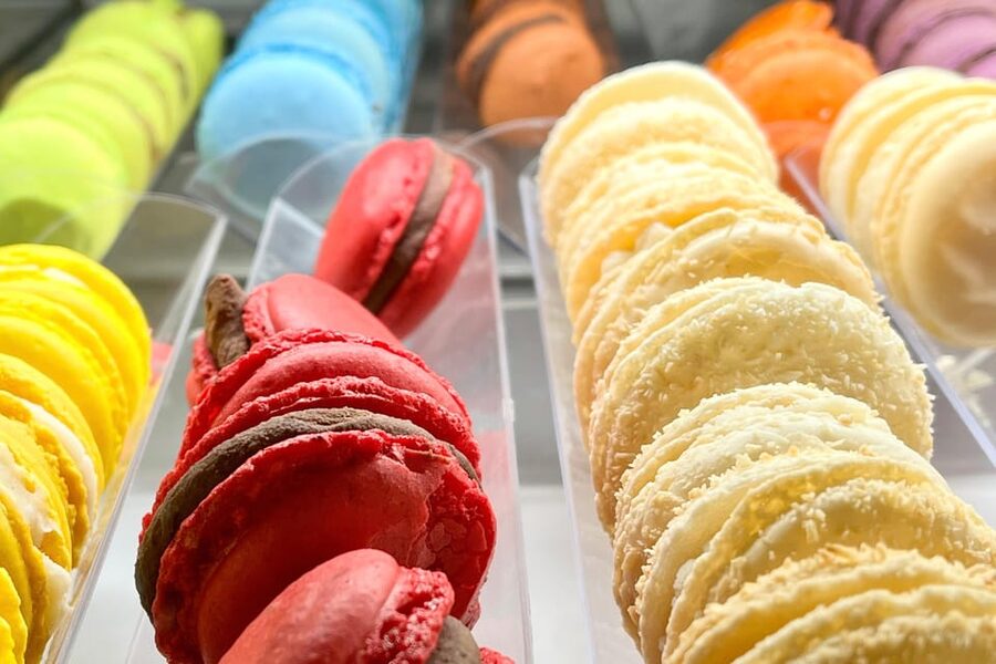 Berlin: Guided Street Food & Cultural Walking Tour - What the guide adds to the food