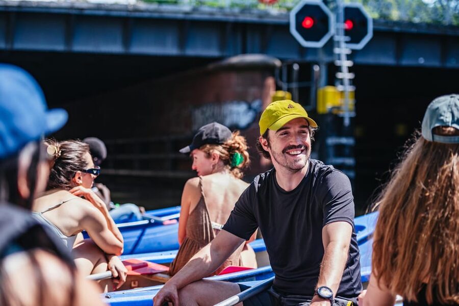 Berlin: Guided Tour by Canoe - Maybachufer and the Kreuzberg canal edge