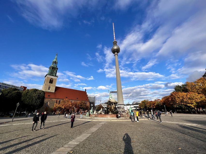 Berlin: Guided Walking Tour in English - Alexanderplatz and Berlin’s medieval beginnings