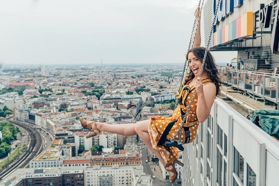 Berlin: Highest Swing in Europe - Arriving at the Park Inn roof