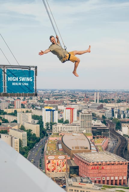 Berlin: Highest Swing in Europe - The safety briefing and harness