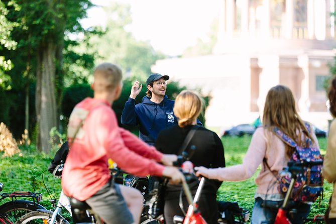 Berlin Highlights: 3-Hour Bike Tour - How the guides shape the experience
