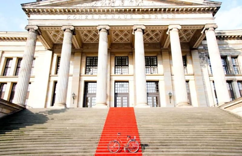 Berlin: Highlights Guided Bike Tour - Choosing the right bicycle for your ride