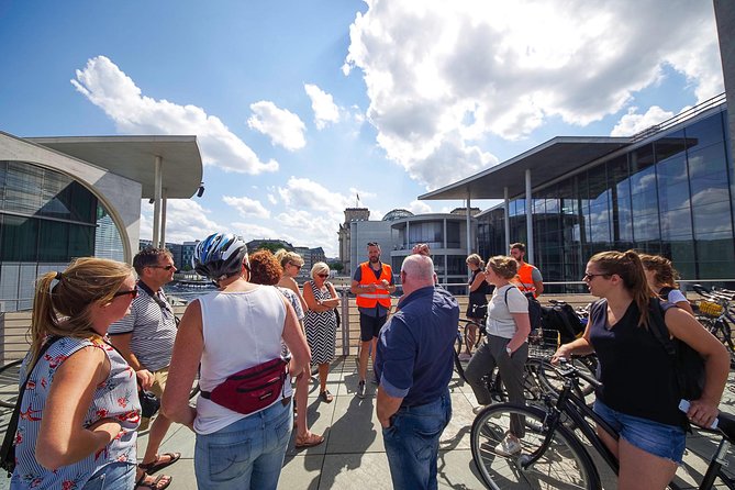 Berlin Highlights Sightseeing Bike Tour in Small Groups - Checkpoint Charlie and the Cold War city