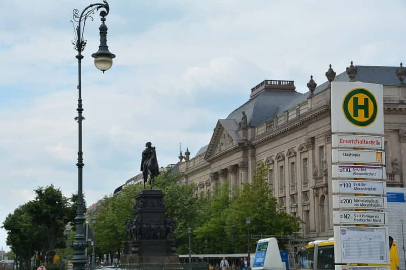 Berlin: Historic Center Walking Tour with a Real Berliner - The Humboldt Forum and the reconstructed palace