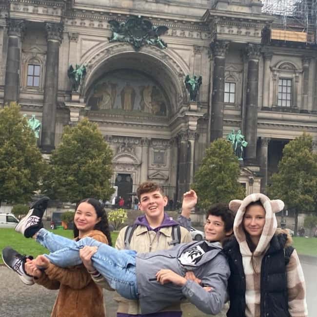 Berlin: History and Sightseeing with Kids (Free for Kids) - Starting at Alexanderplatz with a pretzel break