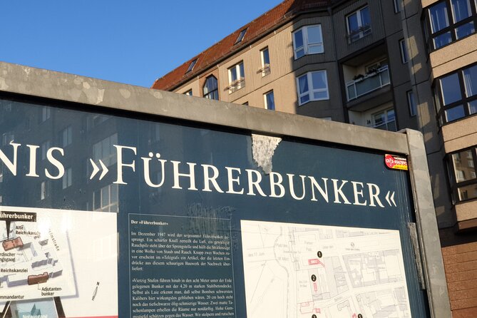 Berlin History Walking Tour with a French-Speaking Guide - Unter den Linden connects empire, war, and today’s Berlin