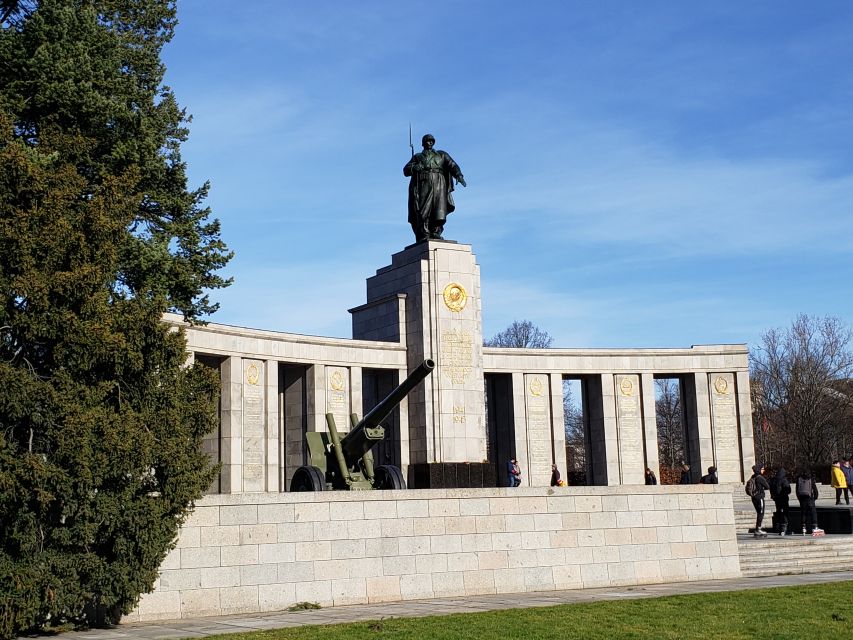 Berlin: Hitler and the Third Reich - a private walking tour - From the Brandenburg Gate into Nazi Berlin