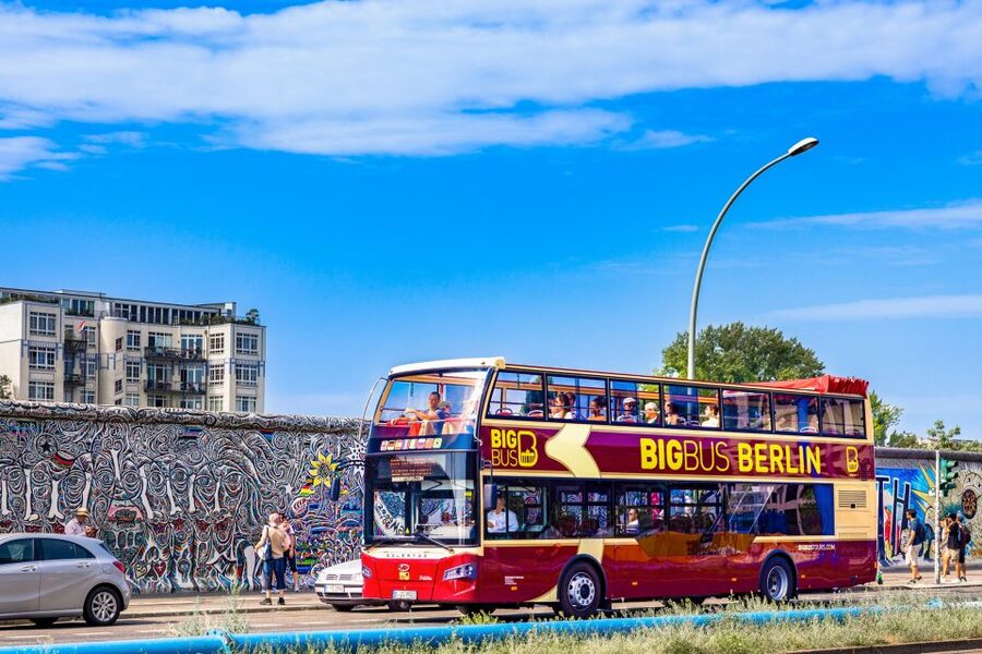Berlin: Hop-On Hop-Off Sightseeing Bus with Boat Options - The evening tour and Berlin after dark