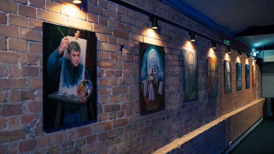Berlin: Interactive DeJa Vu Museum Entrance Ticket - Mirror rooms built for photos
