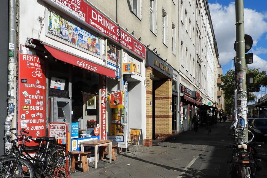 Berlin: Kreuzberg Guided Walking Evening Tour - Why Kreuzberg makes a good evening walk