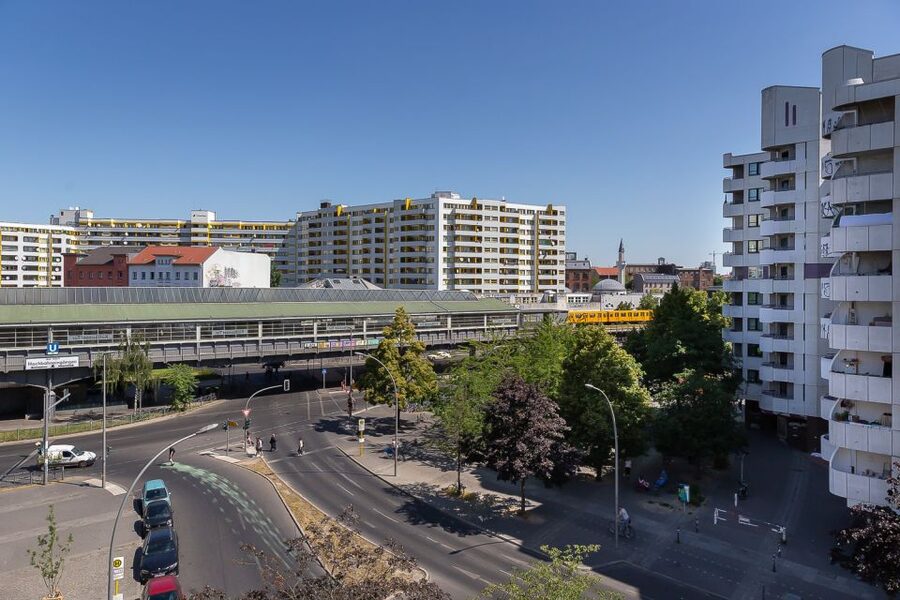 Berlin: Kreuzberg Guided Walking Evening Tour - SO36 and the music that challenged authority
