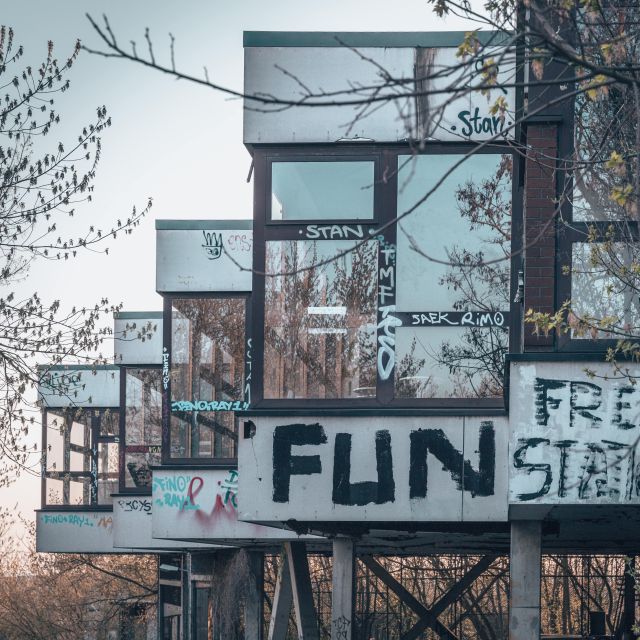 Berlin: Listening Station Teufelsberg Tour with Transfer - Who should book this two-hour visit?