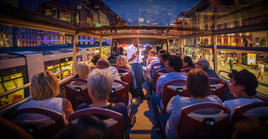 Berlin: Live-Guided Evening Sightseeing Tour by Open-top Bus - Key points to know before booking