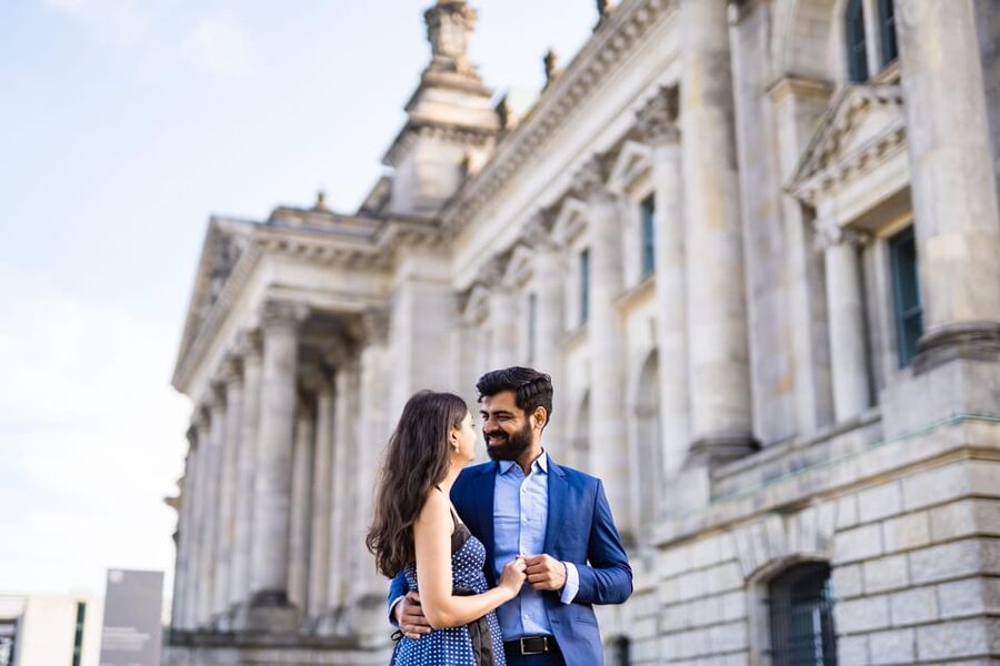 Berlin Love Story: Surprise Proposal Photography Session - Why Berlin works for a proposal