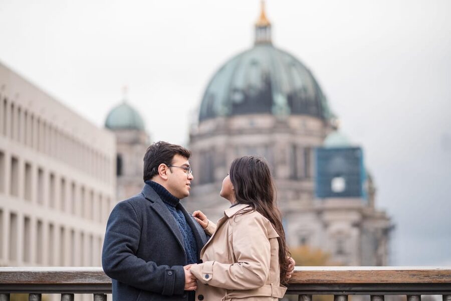 Berlin Love Story: Surprise Proposal Photography Session - Who will enjoy this session most?