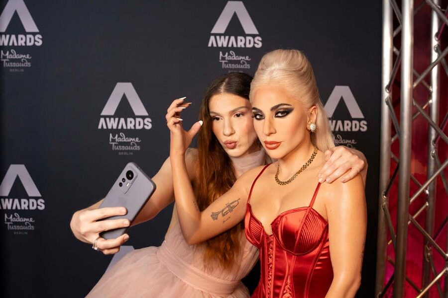Berlin: Madame Tussauds Admission Ticket - The celebrity rooms reward a camera-ready visit