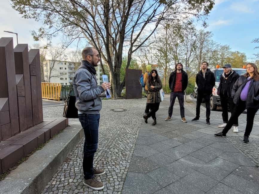 Berlin: Modernist Architecture Tour in the Hansaviertel - Price, access, and practical details