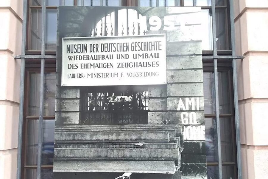 Berlin: Museum Island Guided Walking Tour - The historical harbor and old ship lock