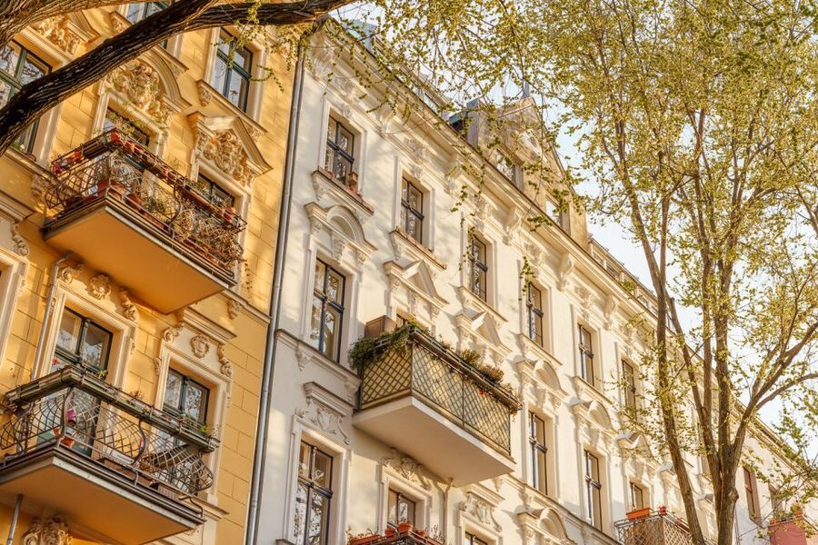 Berlin: Neukölln Walking Tour - Local characters, Glory Halls, and Will Meisel