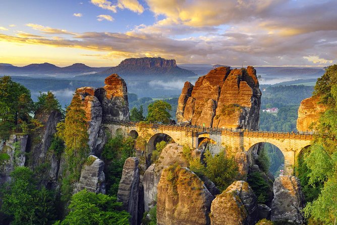 Berlin-Prague One-Way Sightseeing Day Tour - Why this Berlin to Prague transfer is different