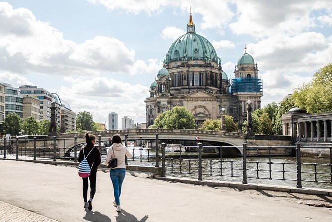 Berlin Private Custom Tour with a Local: Highlights & Hidden Gems - Hackesche Höfe and Mitte reveal another Berlin