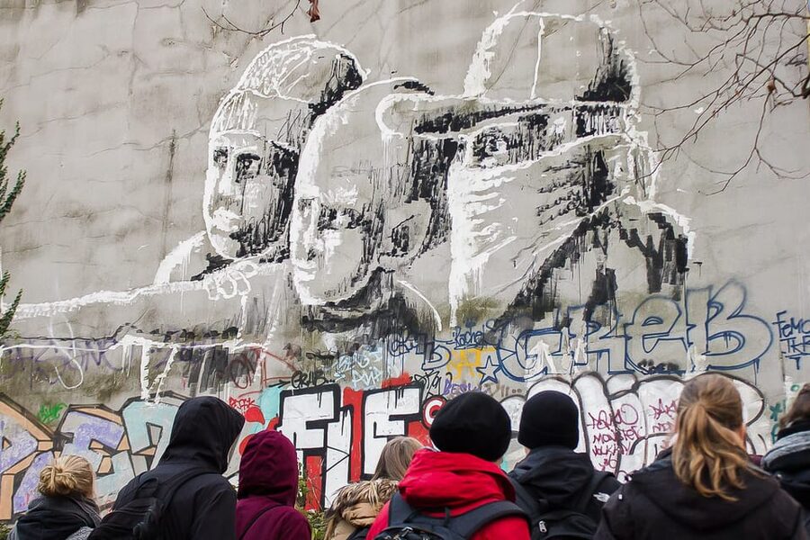 Berlin: Private Kreuzberg Street Art Walking Tour - Cafés, bars, and everyday street life