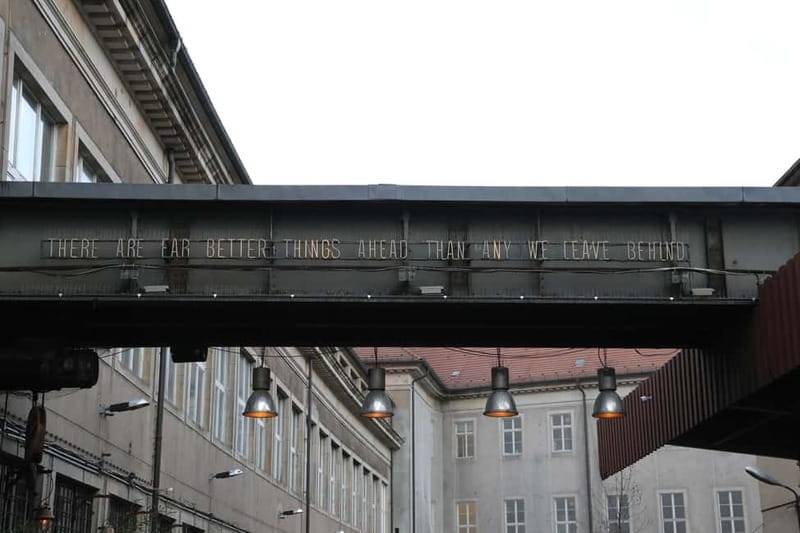 Berlin: Private Sightseeing Tour in an E-Rickshaw - Why an e-rickshaw works well in central Berlin