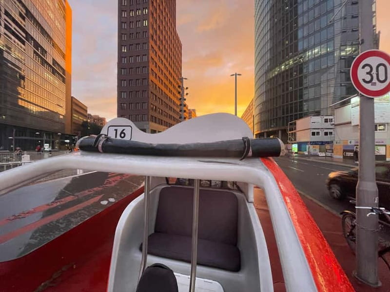 Berlin: Private Sightseeing Tour in an E-Rickshaw - Nikolaiviertel and the old heart of Berlin