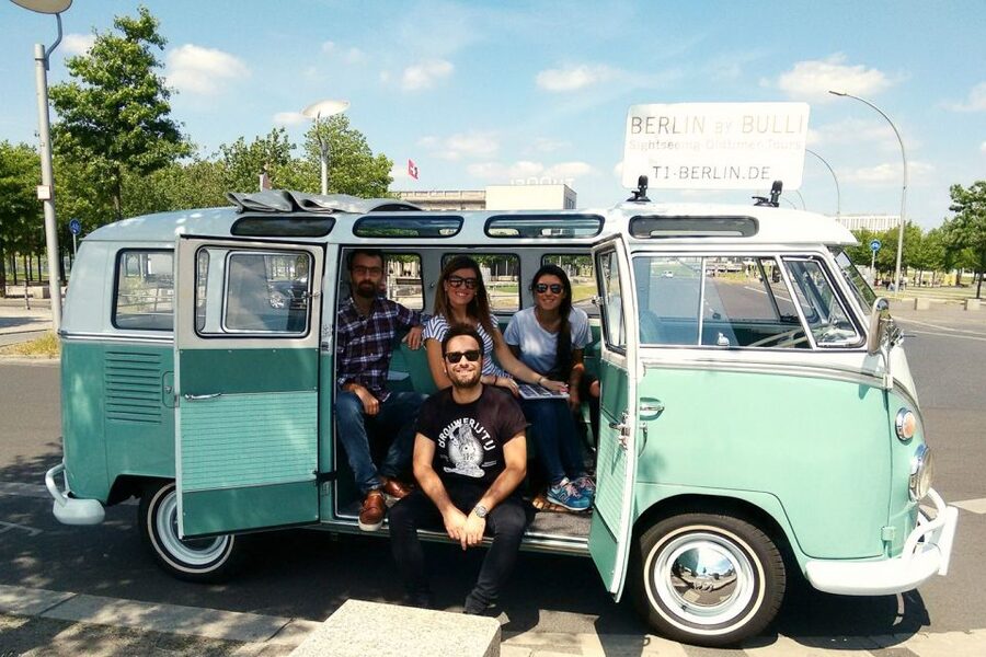 Berlin: Private Sightseeing Tour in Iconic Oldtimer VW Bus - Potsdamer Platz and the Berlin Wall