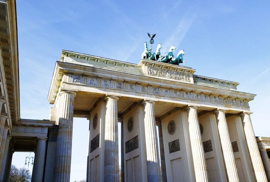 Berlin: Private walking tour through the city center - Walking through the Holocaust Memorial