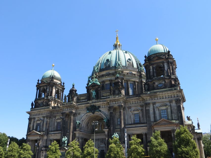 Berlin: Private Walking Tour with a Local - Choosing Between Museum Island and the World Time Clock