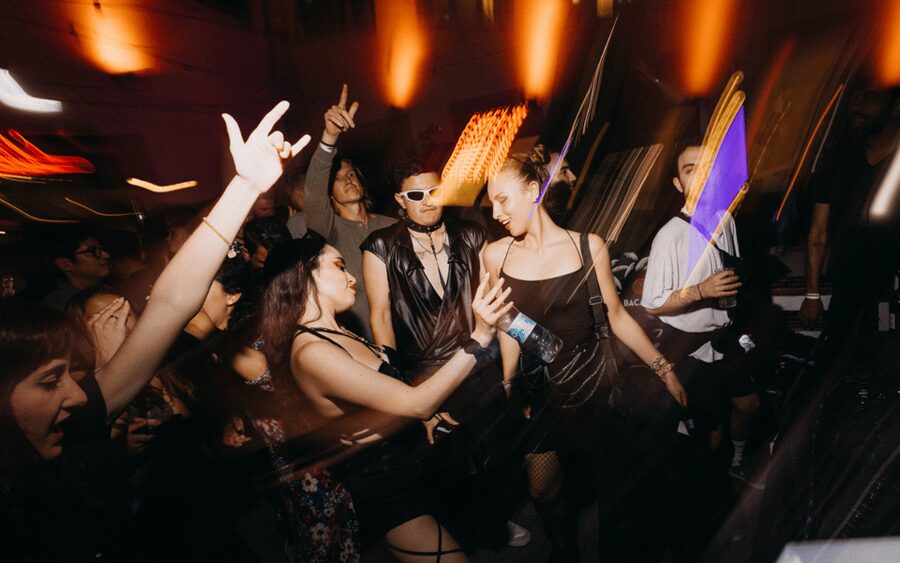 Berlin: Pub Crawl with Shots and VIP Club Entry - A six-hour night that starts near Alexanderplatz