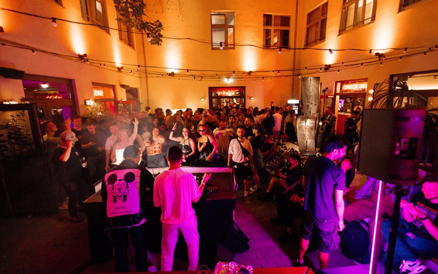 Berlin: Pub Crawl with Shots and VIP Club Entry - The changing route keeps the night unpredictable