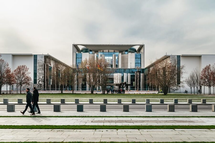 Berlin: Reichstag, Dome and Government District Guided Tour - Who should book this tour?