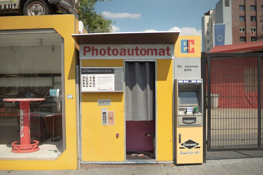 Berlin Reunited and Revived! 3-Hour Alternative Tour - Walking, timing, and practical comfort