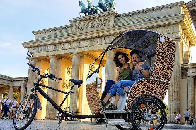 Berlin Rickshaw Tours Historical & Photo City Tour 120min - Sightseeing - Brandenburg Gate and the government quarter